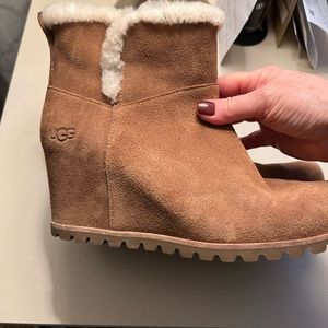 Ugg Boots- Femme Wedge